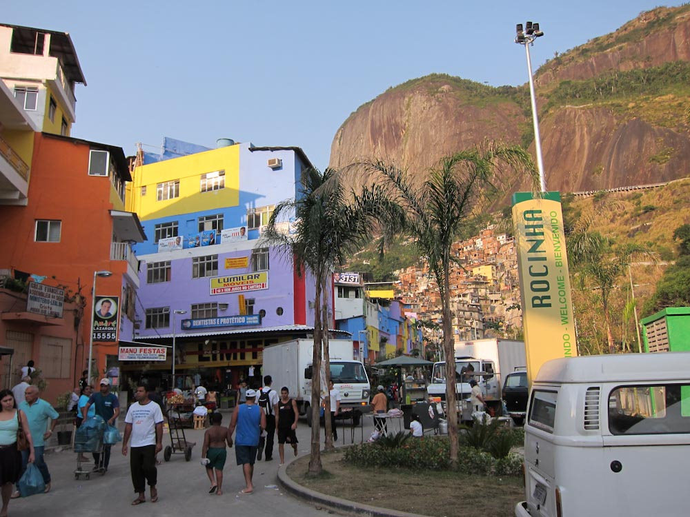 A Tour To The Famous Rocinha Favela Of Rio De Janeiro Rio De Janeiro Blog